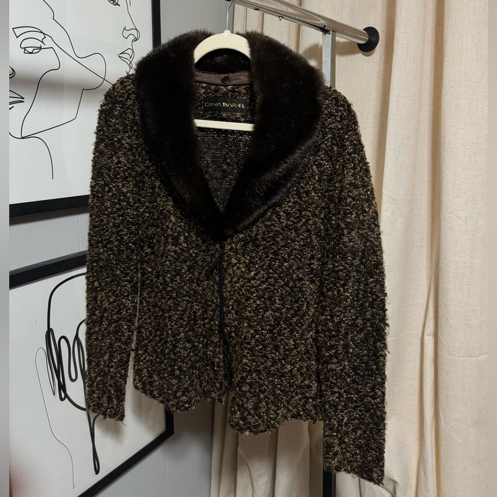Vintage Dina Barel Women's Textured Brown Jacket with Dark Faux Fur Collar